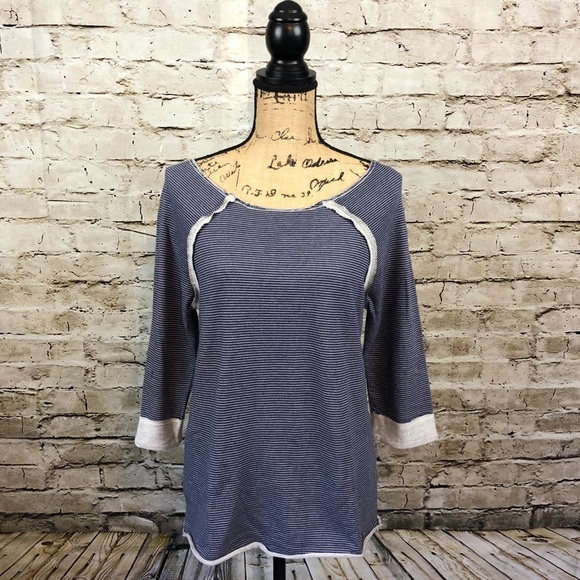 Quiksilver Tops - QUIKSILVER • Oversized 3/4 Sleeve Top